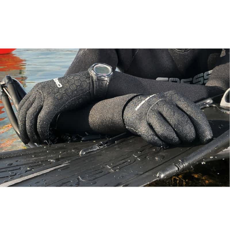 cressi-hight-stretch-rokavice-1-optimized